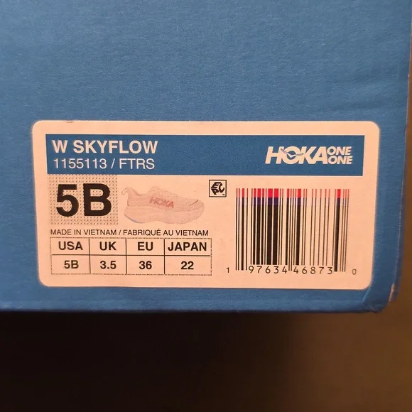 Hoka One One Skyflow Sneakers in Frost/Rose Gold - Picture 2 of 3